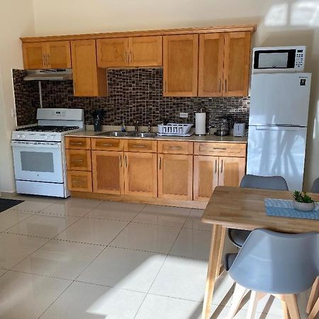 Lovely 2 Bedroom Apartment In Quiet Neighborhood! Philipsburg  Esterno foto
