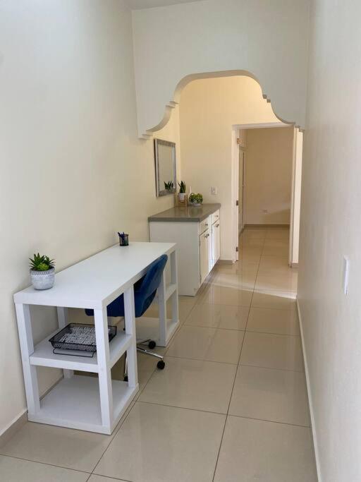 Lovely 2 Bedroom Apartment In Quiet Neighborhood! Philipsburg  Esterno foto